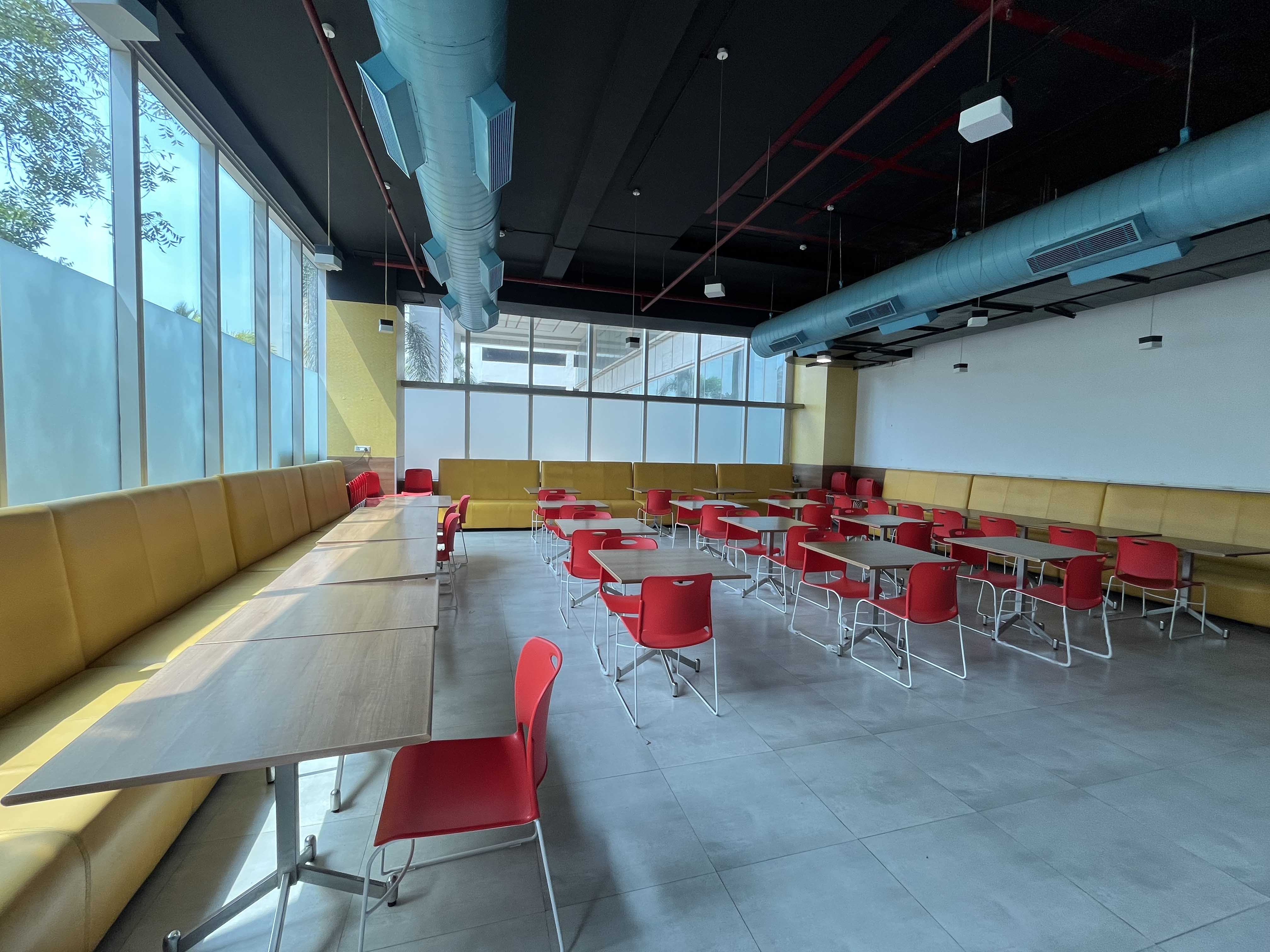 Food Court Large Room