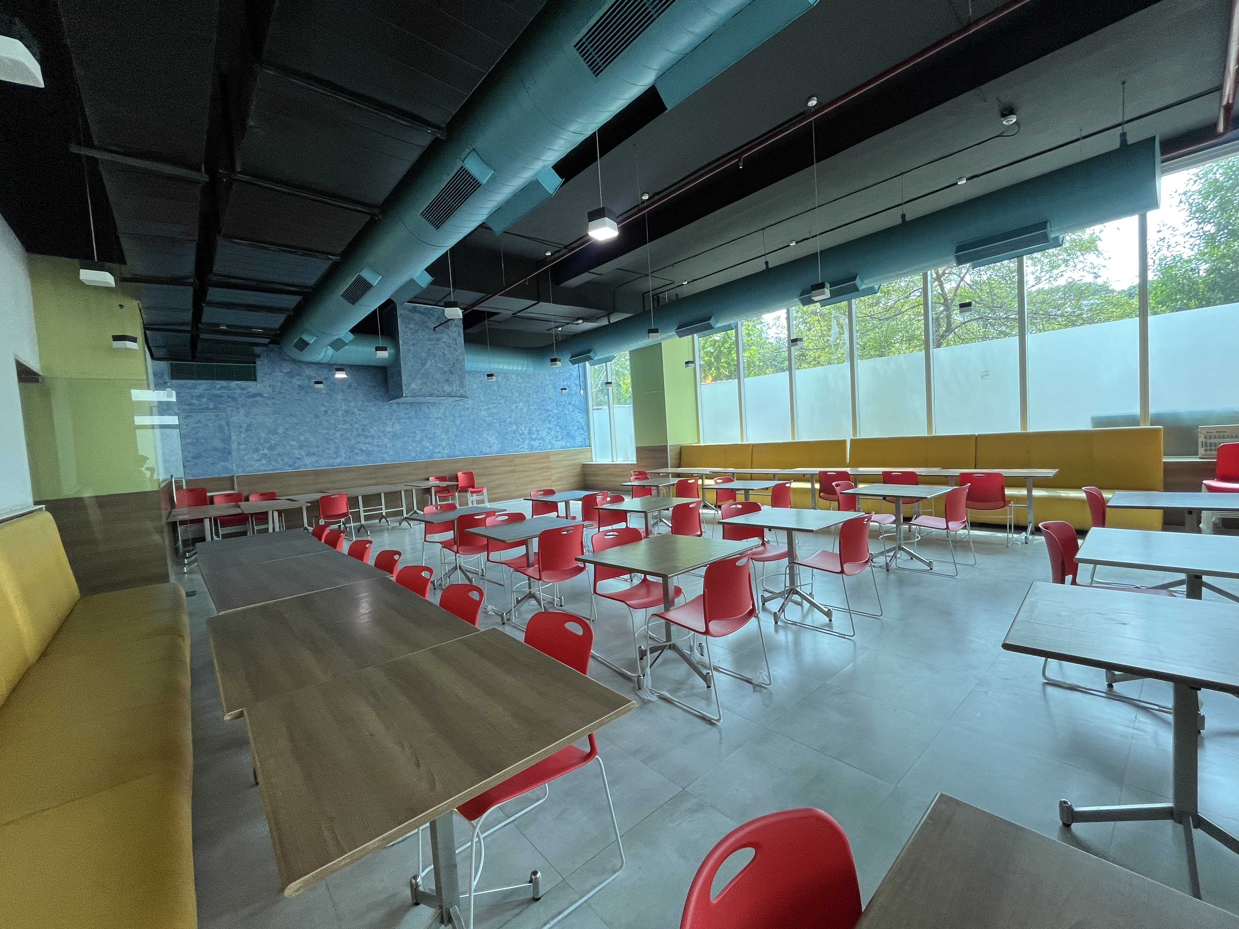 Food Court Large Room